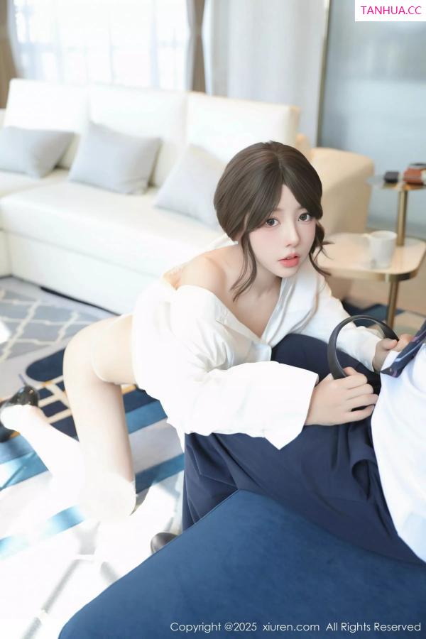   [XiuRen]高清写真图 2025.03.18 No.10036 桃妖夭 丝袜美腿第34张图片